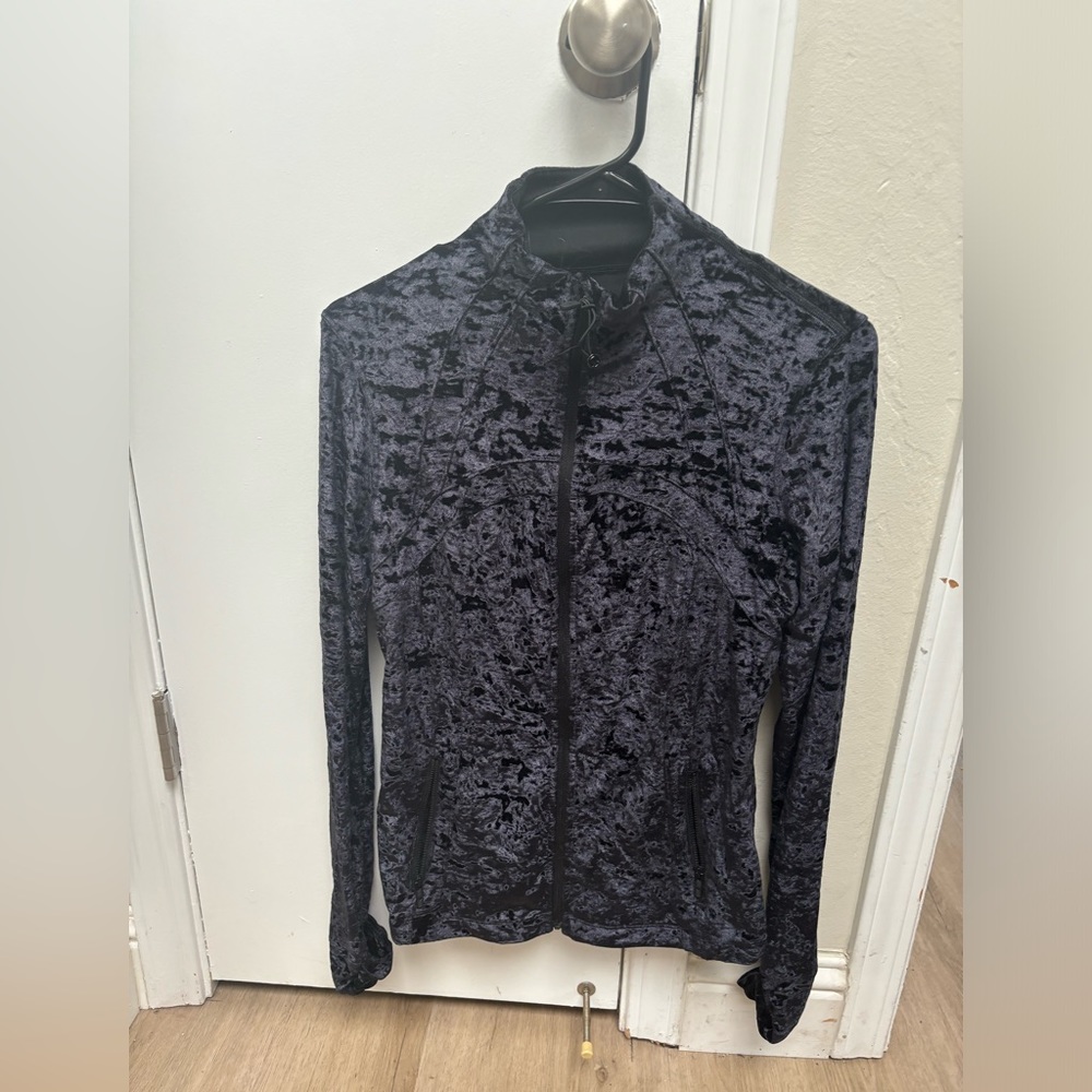 Lululemon Define